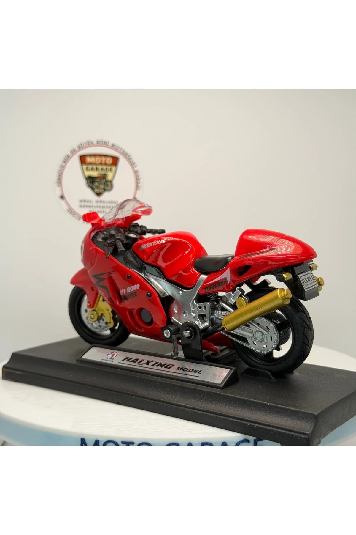 Alloy Model Kırmızı Yarış Motosikleti 1:18 Ölçek (12cm) Standlı Metal Diecast Oyuncak — fotoğraf 4