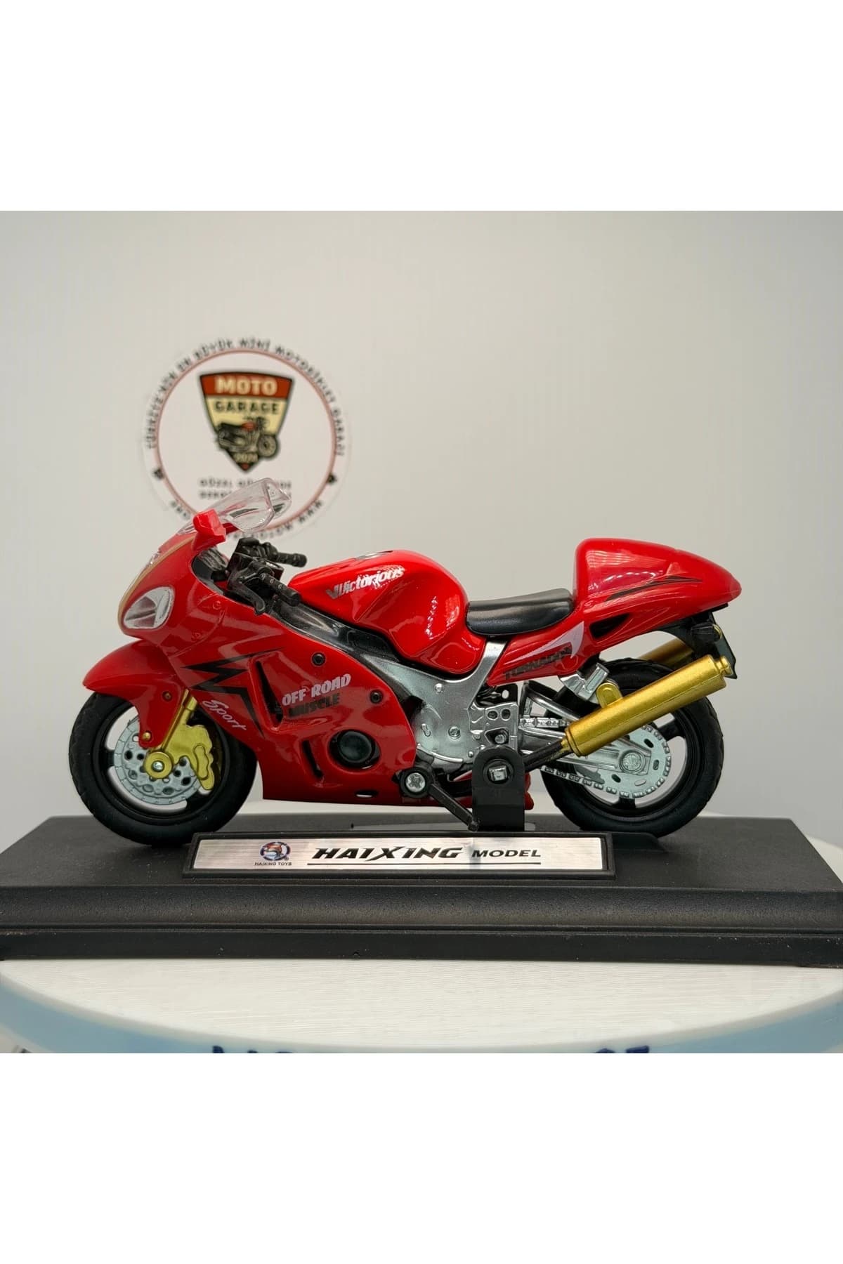 Alloy Model Kırmızı Yarış Motosikleti 1:18 Ölçek (12cm) Standlı Metal Diecast Oyuncak — fotoğraf 5