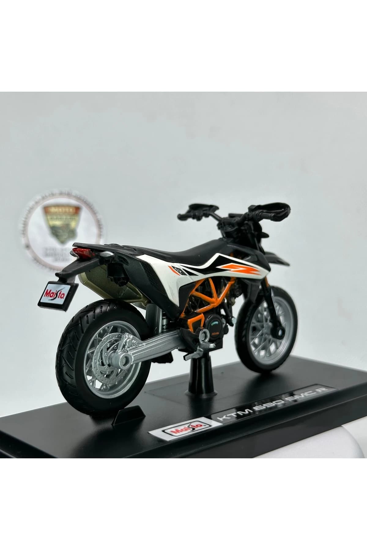 KTM 690 SMC R 1:18 Diecast Maket Motor – Metal Model Motosiklet — fotoğraf 3