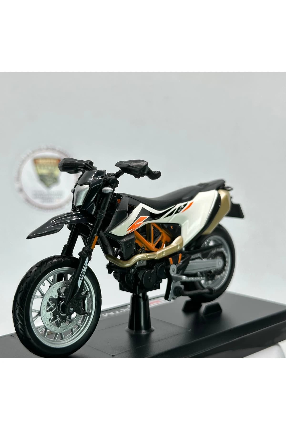 KTM 690 SMC R 1:18 Diecast Maket Motor – Metal Model Motosiklet — fotoğraf 6
