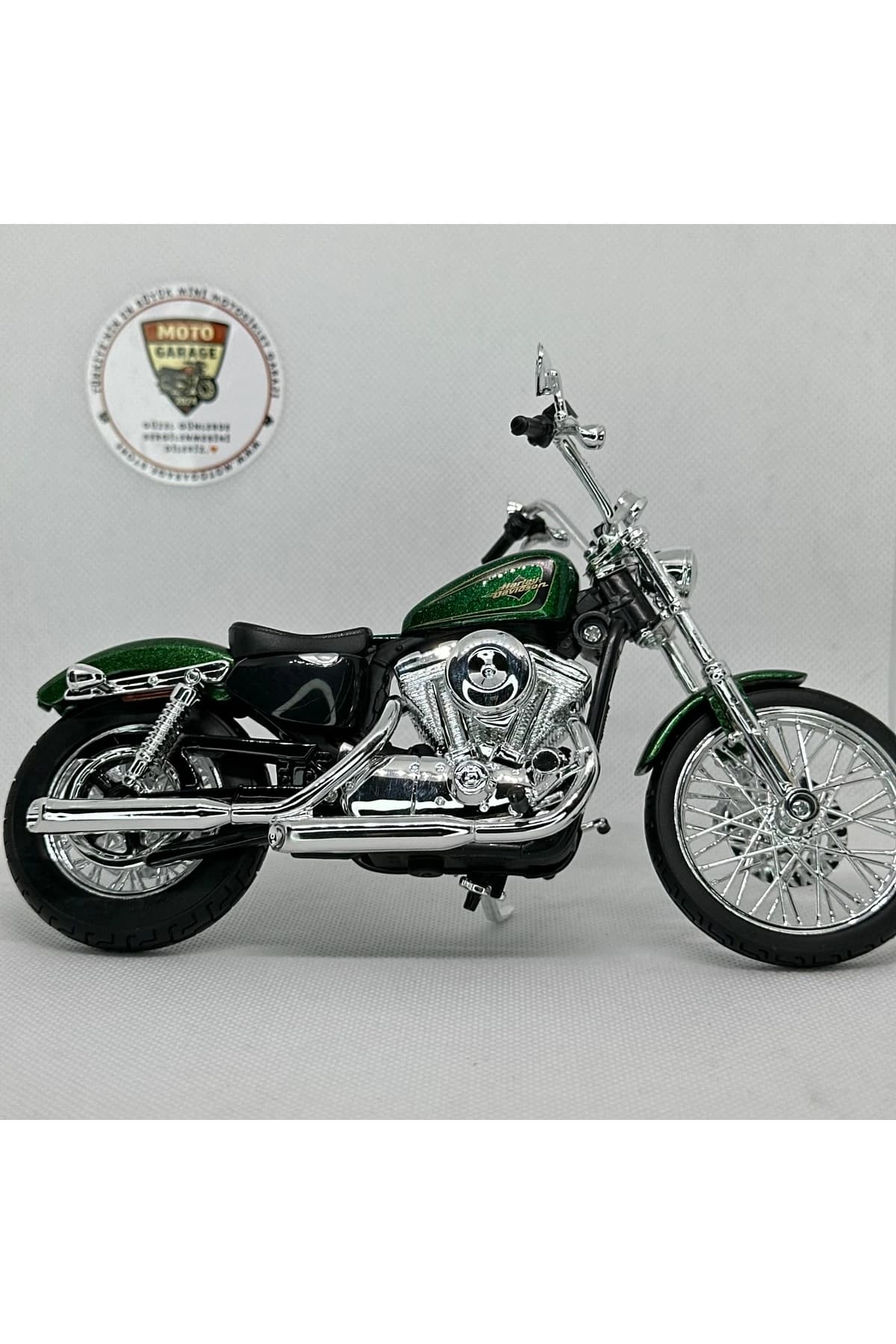 Harley Davidson 2013 XL 1200V Seventy-Two 1:12 Diecast Maket Motor – Metal Model Motosiklet — fotoğraf 2