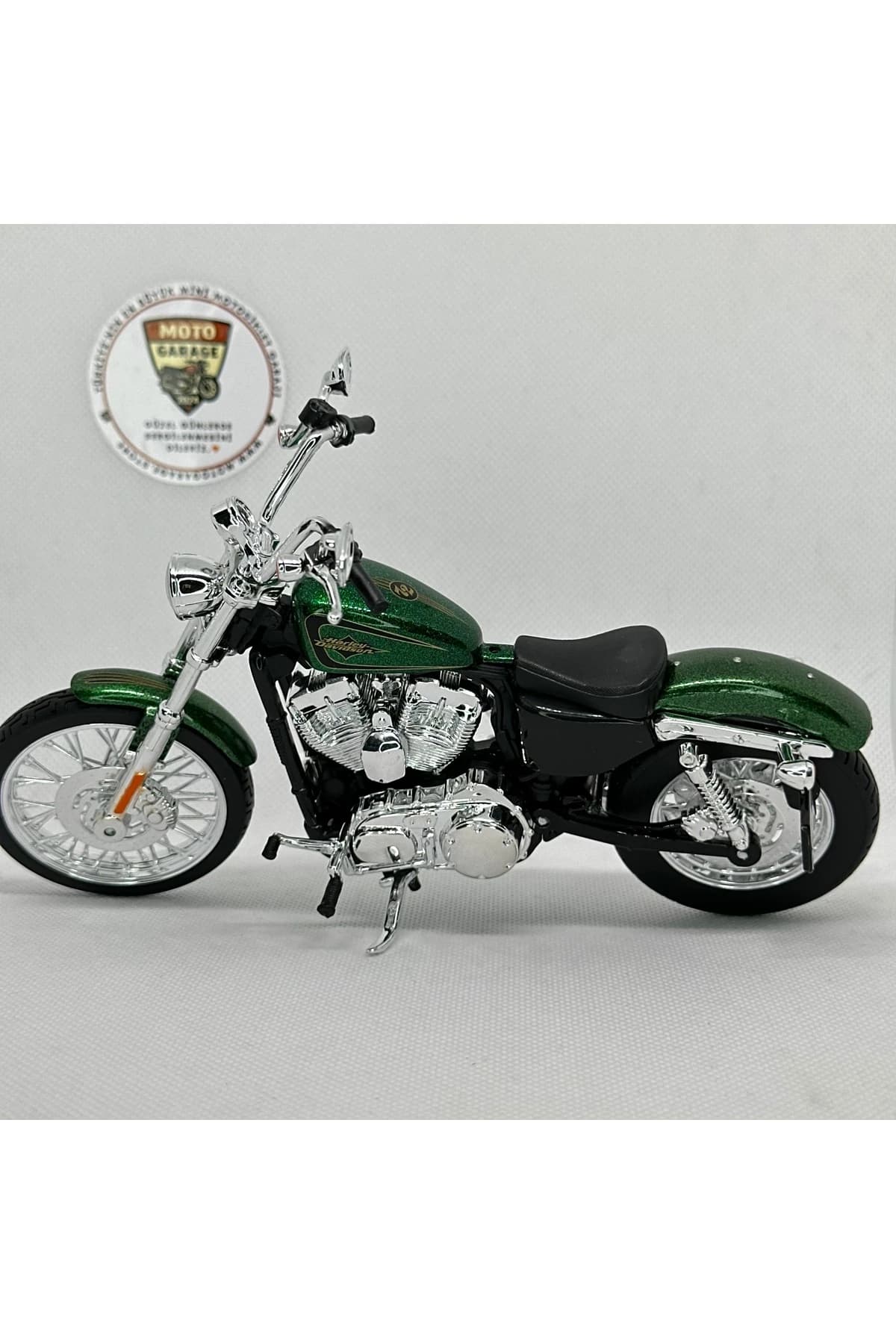 Harley Davidson 2013 XL 1200V Seventy-Two 1:12 Diecast Maket Motor – Metal Model Motosiklet — fotoğraf 4