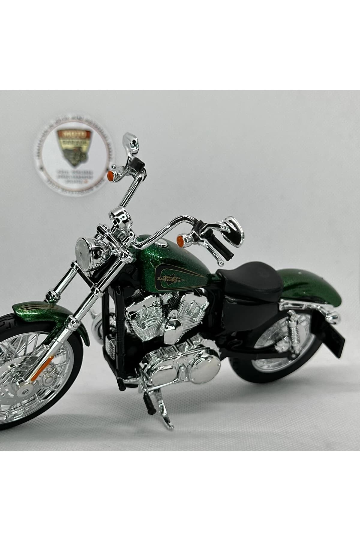 Harley Davidson 2013 XL 1200V Seventy-Two 1:12 Diecast Maket Motor – Metal Model Motosiklet — fotoğraf 5