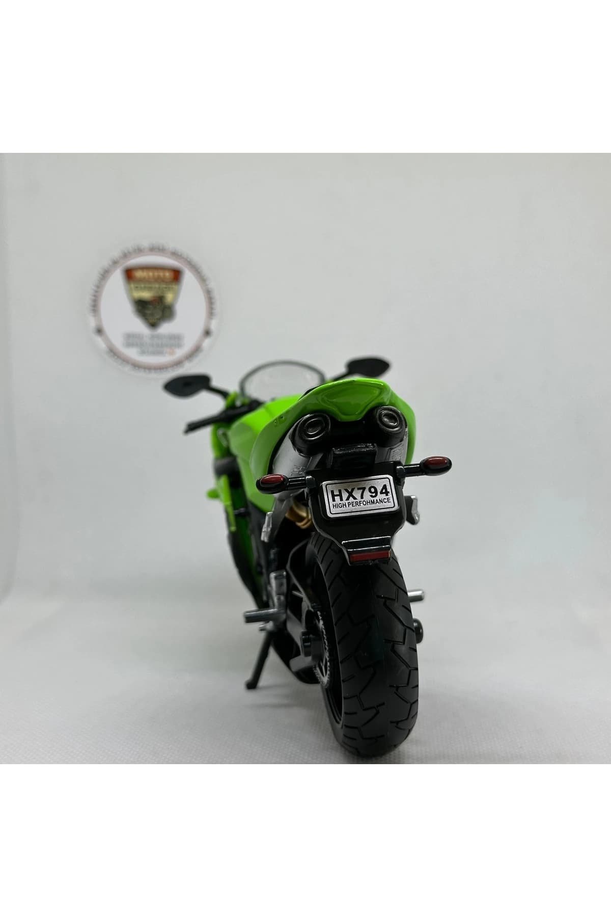Yamaha YZF-R1 1:12 Diecast Motosiklet Model – Metal Maket & Koleksiyon Oyuncak (Yeşil) — fotoğraf 4