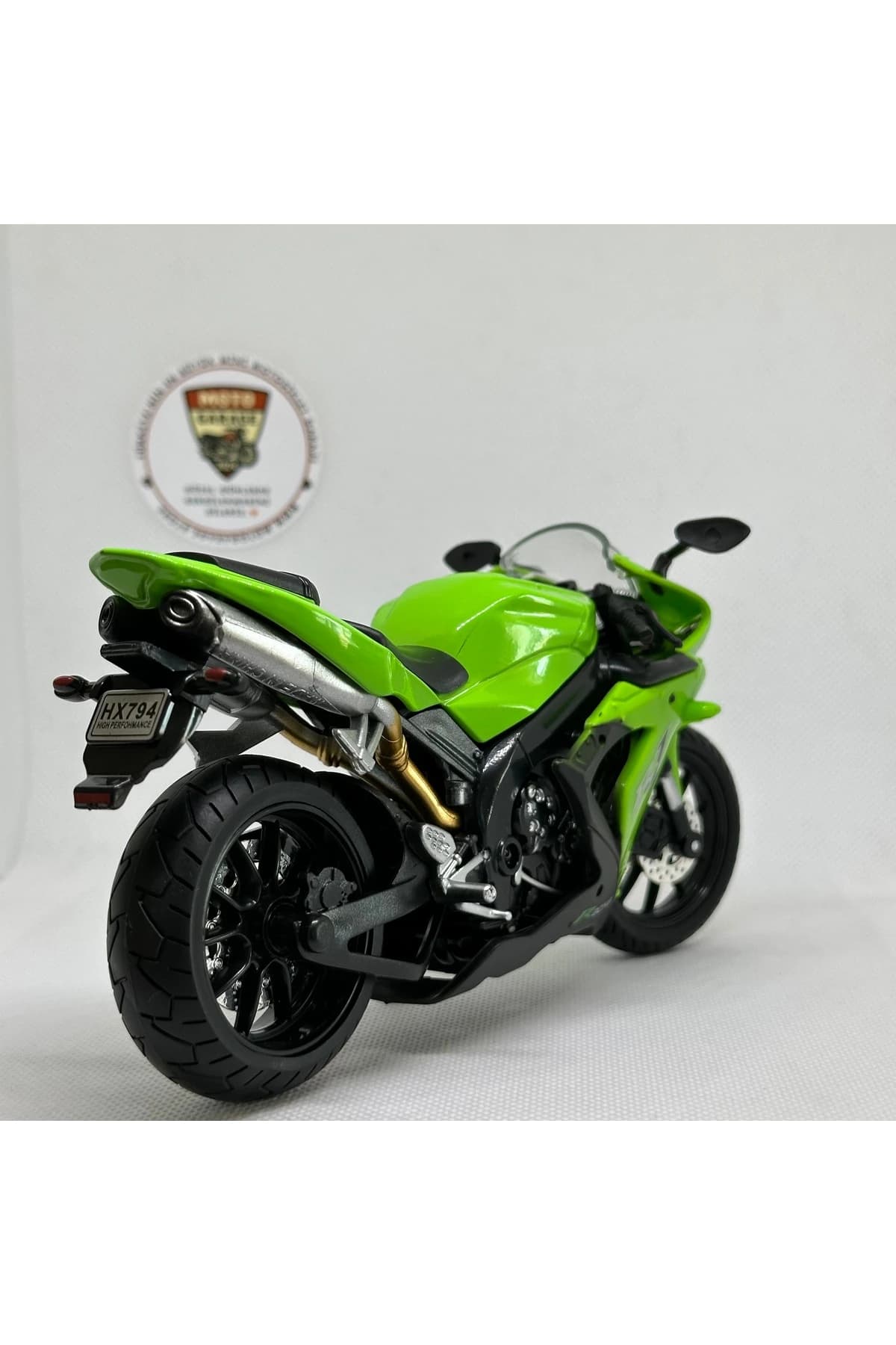 Yamaha YZF-R1 1:12 Diecast Motosiklet Model – Metal Maket & Koleksiyon Oyuncak (Yeşil) — fotoğraf 3