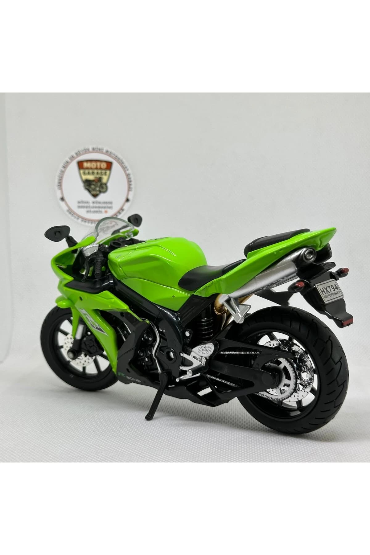 Yamaha YZF-R1 1:12 Diecast Motosiklet Model – Metal Maket & Koleksiyon Oyuncak (Yeşil) — fotoğraf 5